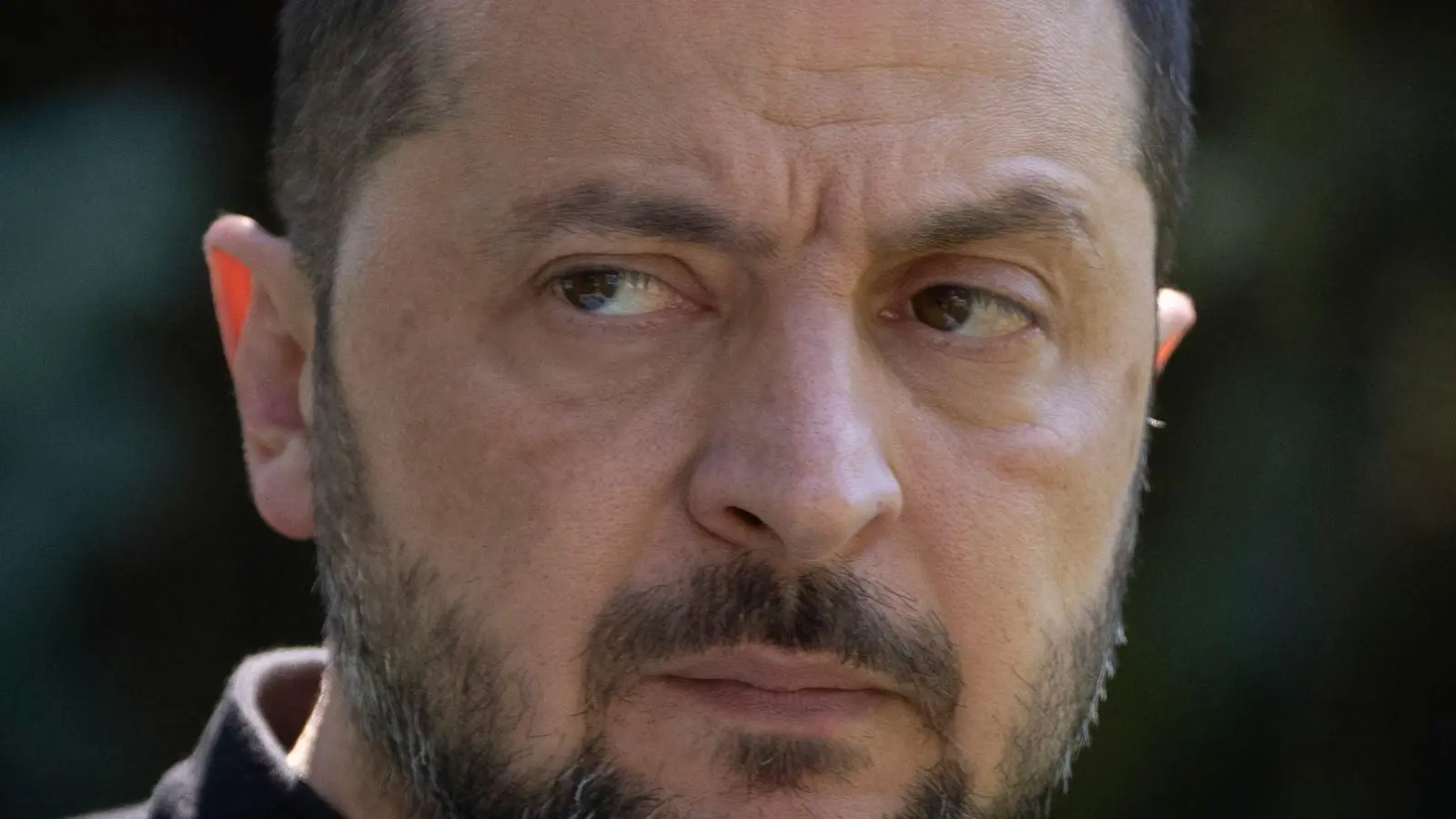 Der ukrainische Präsident lehnt ein Treffen mit Kremlchef Wladimir Putin in Moskau ab. (Archivbild) (Foto: Efrem Lukatsky/AP/dpa)