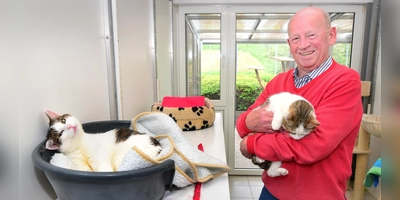 Günter Pfisterer hat gut lachen: Das Tierheim, das er seit 28 Jahren leitet, darf sich über eine reiche Erbschaft freuen. Die größten finanziellen Sorgen sind damit zunächst passé. (Archivfoto: Jim Albright)