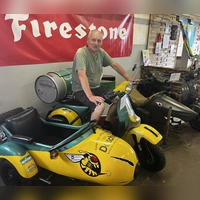 Sein Herz an den italienischen Kult-Roller Vespa hat der Bechhöfer Theo Däschlein verloren. Seine Sammlung zeigt er jetzt in Bechhofen in einer Dauerausstellung. (Foto: Johannes Flierl)