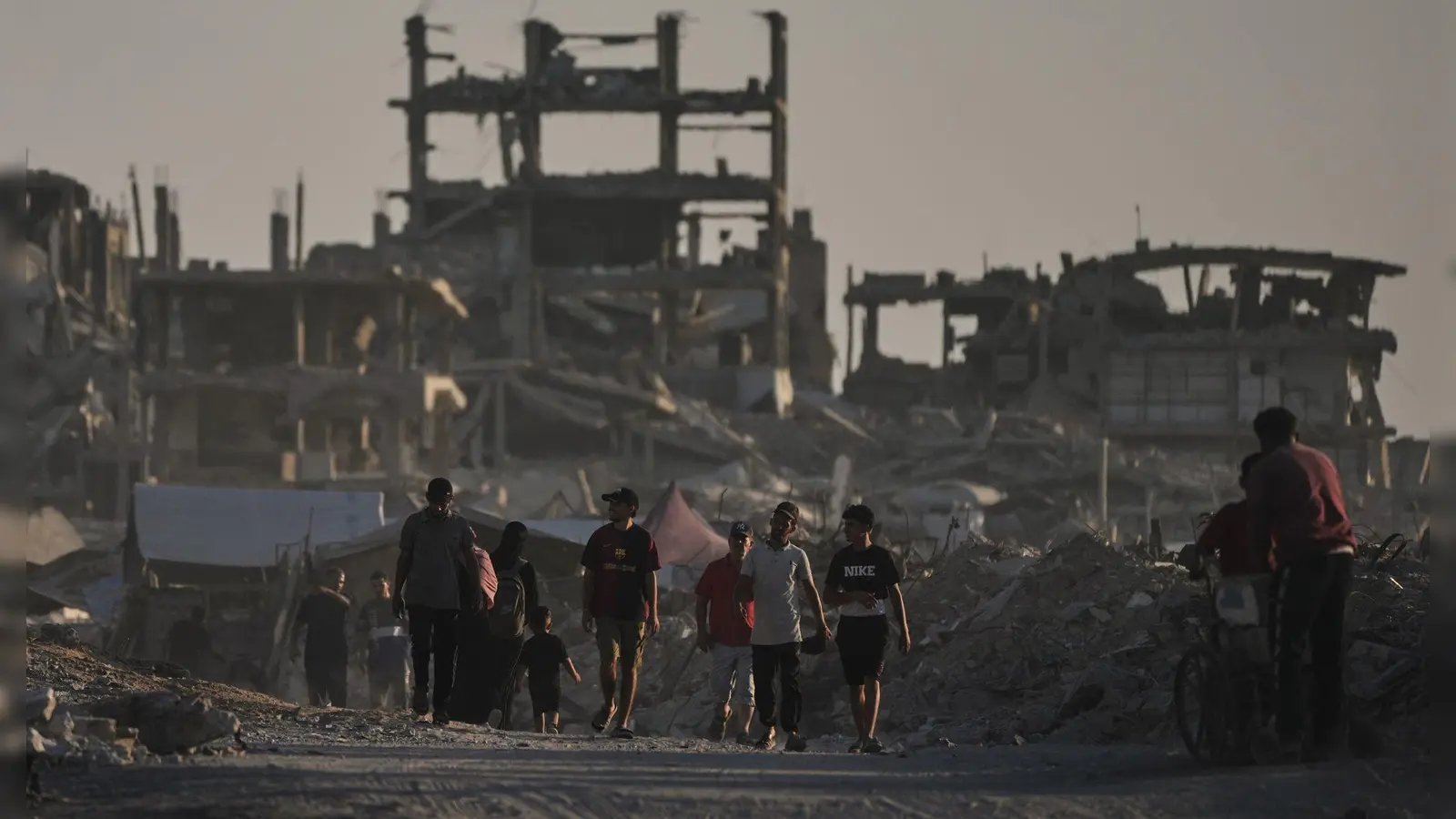 Seit Oktober 2025 herrscht im Gaza-Krieg eine Waffenruhe, es kommt aber immer wieder zu tödlichen Angriffen.  (Archivbild) (Foto: Jehad Alshrafi/AP/dpa)
