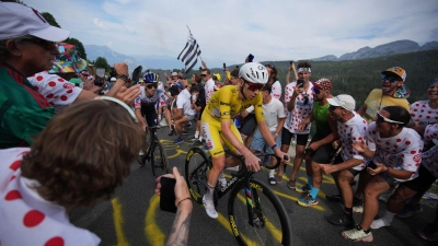 Pogacar bei der 15. Etappe. (Foto: Mosa'ab Elshamy/AP/dpa)