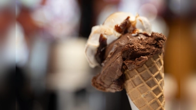 Zwei Eis (plus Extras) in Rom: 44 Euro. (Symbolbild) (Foto: Markus Lenhardt/dpa)