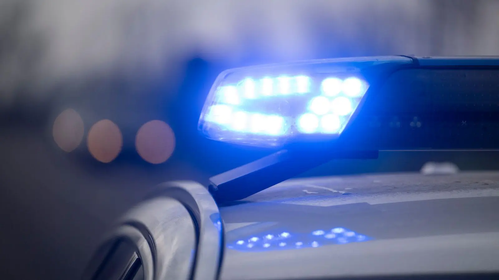 Eine 77-Jährige starb bei dem Unfall. (Symbolbild)  (Foto: Marijan Murat/dpa)