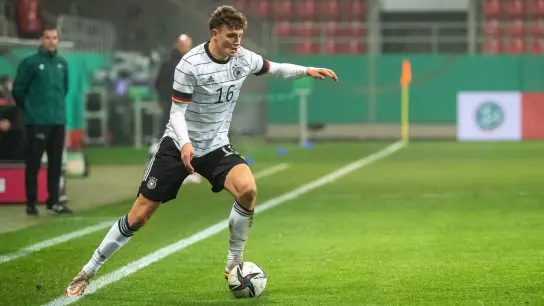 U21-Nationalspieler Eric Martel hat beim 1. FC Köln einen Vierjahresvertrag unterschrieben. (Foto: Matthias Balk/dpa)