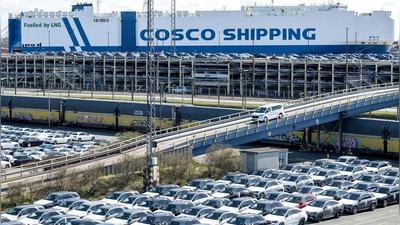 Exportgut Auto - in die USA sind deutlich weniger Fahrzeuge geliefert worden. (Archivbild) (Foto: Sina Schuldt/dpa)