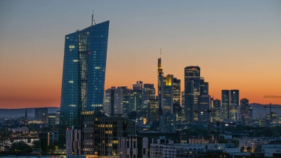 Die EZB beaufsichtigt die größten Banken im Euroraum. (Archivbild) (Foto: Boris Roessler/dpa)
