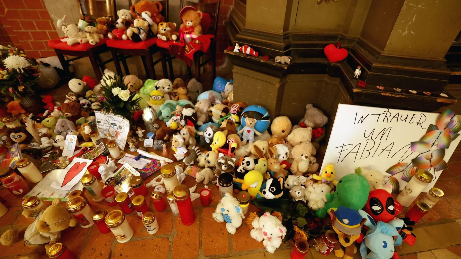 Vor vier Wochen verschwand der achtjährige Fabian, der Opfer eines Gewaltverbrechens wurde. (Archivbild) (Foto: Bernd Wüstneck/dpa)