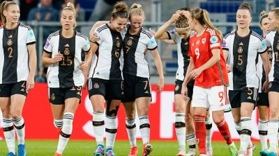 Die DFB-Frauen setzten sich mit 5:1 gegen Wales durch. (Foto: Uwe Anspach/dpa)