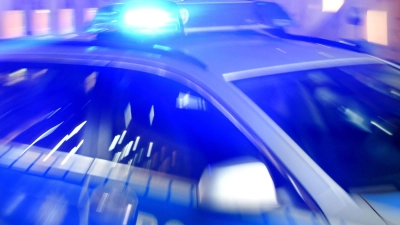 Trotz sofort eingeleiteter Fahndung konnte der Täter flüchten. (Symbolbild)  (Foto: Carsten Rehder/dpa)