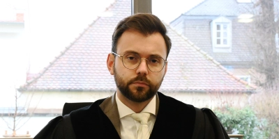 Staatsanwalt Tobias Neumann lastet den beiden Angeklagten je einen Tötungsversuch an.  (Foto: Luca Paul)