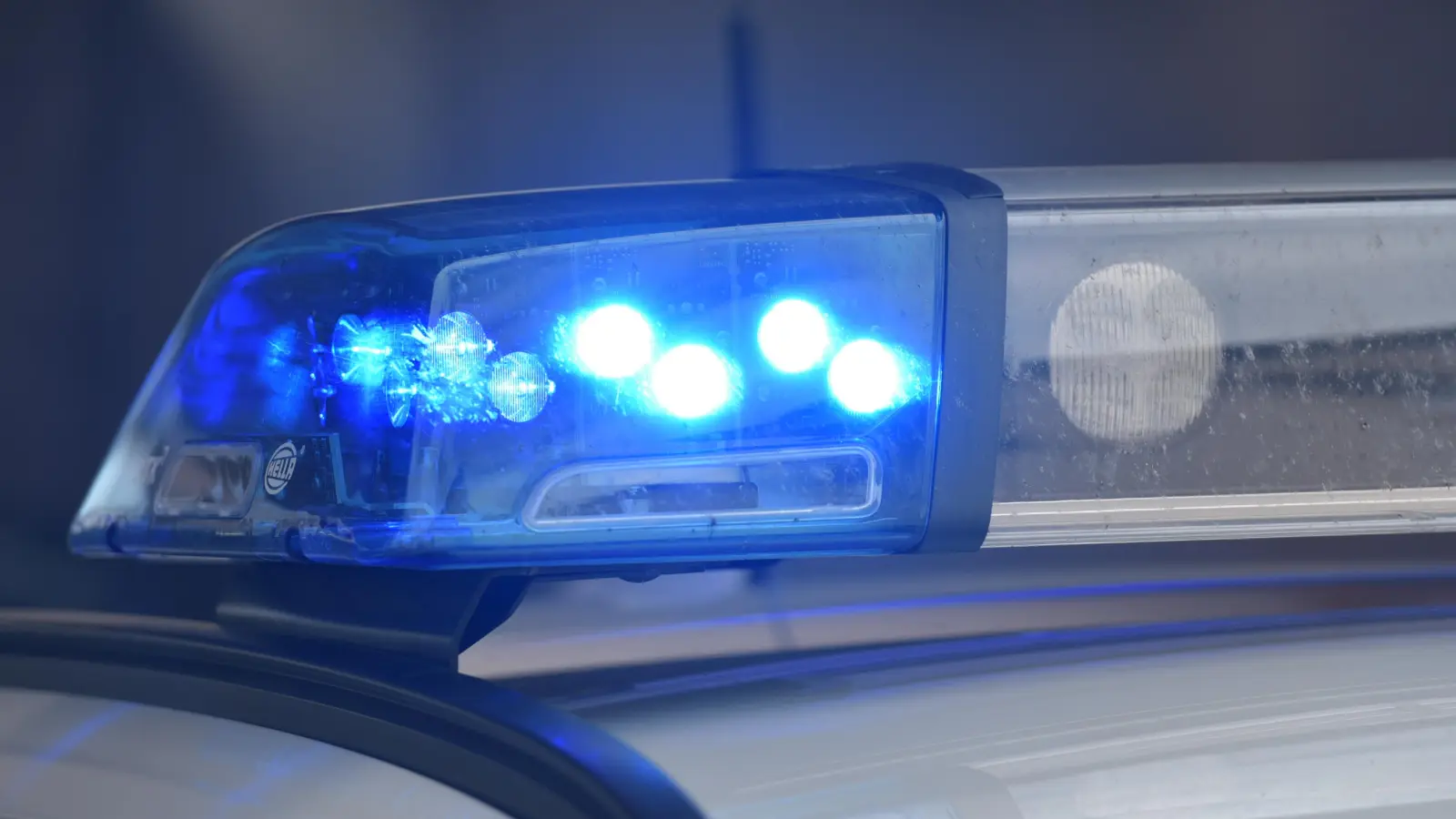 Die Polizei versucht, den genauen Ablauf des lebensgefährlichen Streits unter Nachbarn zu klären. (Symbolbild: Manfred Blendinger)