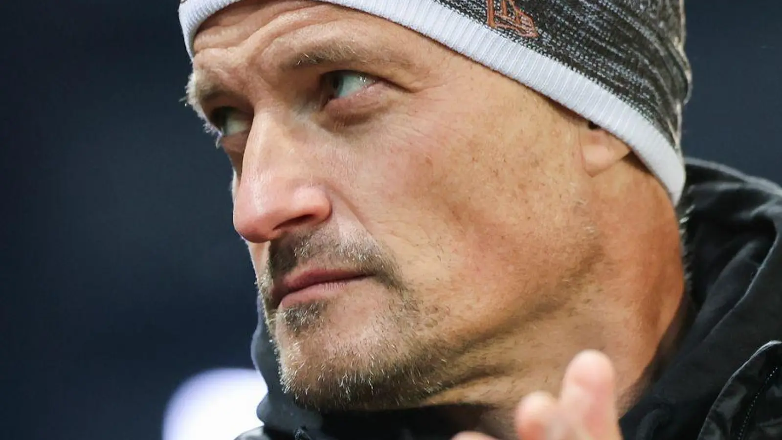 Alexander Blessin bleibt auch nach schwachen Ergebnissen Trainer beim FC St. Pauli. (Foto: Christian Charisius/dpa)