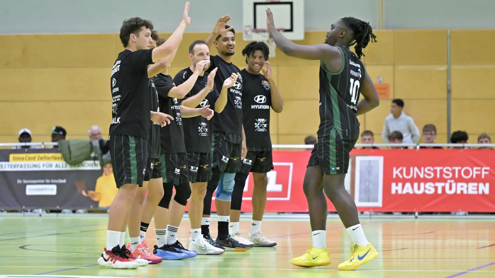 Die Neustädter Basketballer sind heiß auf das erste Heimspiel. (Foto: Martin Rügner)