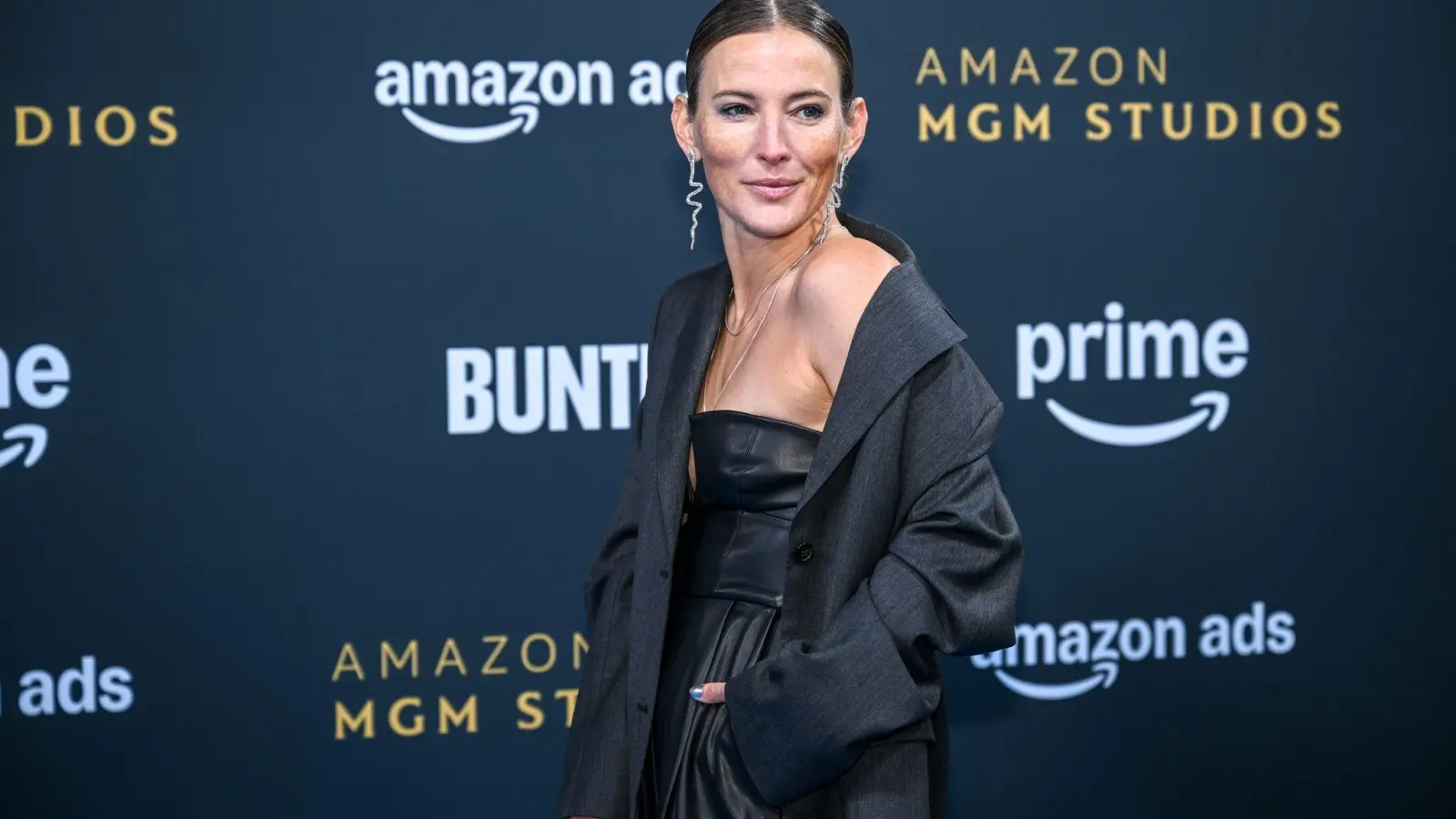 Moderatorin Jeannine Michaelsen macht bei der neuen Staffel der Reality-Show „7 vs. Wild“ mit. (Foto: Christophe Gateau/dpa)