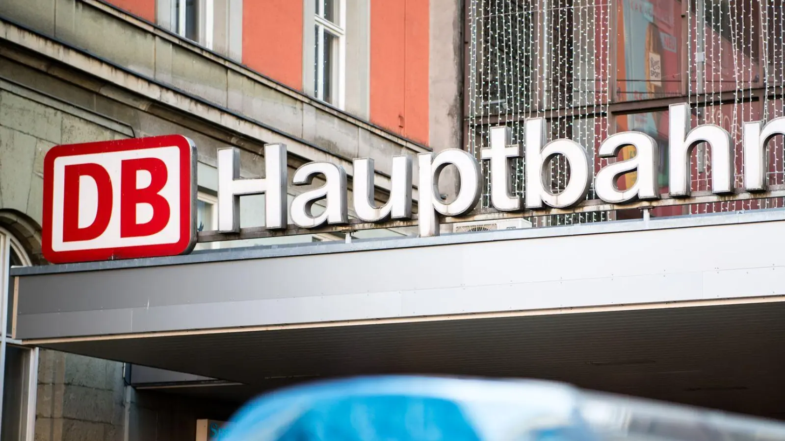 Gegen die zwei Männer wird nun ermittelt. (Symbolbild) (Foto: Matthias Balk/dpa)