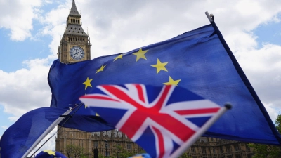 Die Handelsbeziehungen zwischen Großbritannien und der EU haben sich durch den Brexit deutlich erschwert. (Archivbild) (Foto: Kirsty Wigglesworth/AP/dpa)