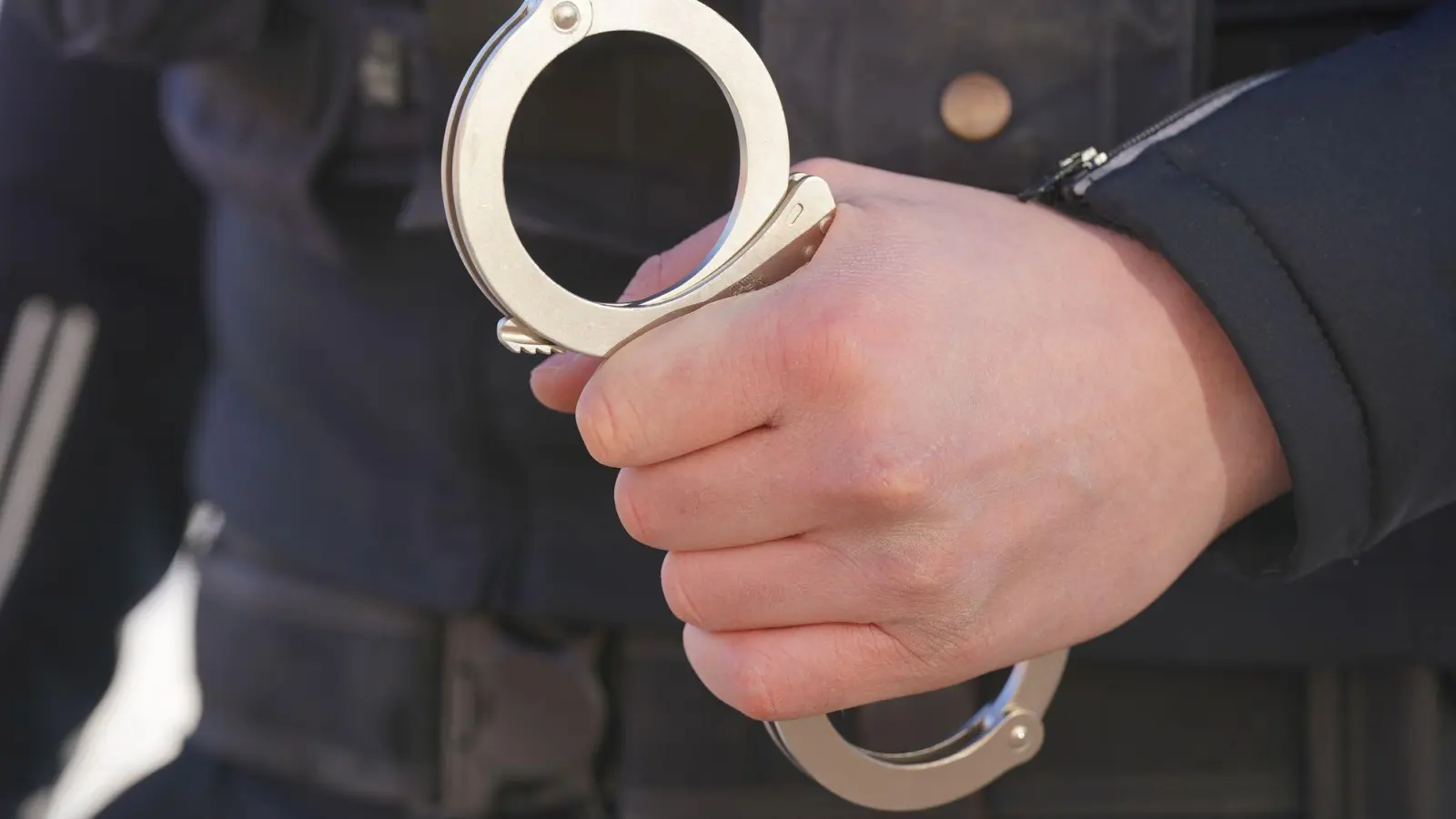 Der Verdächtige wurde festgenommen. (Symbolbild) (Foto: Marcus Brandt/dpa)