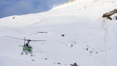 Bei zwei Lawinen sind in Österreich fünf Menschen ums Leben gekommen.  (Foto: Urs Flueeler/KEYSTONE/dpa)