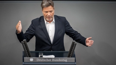 Bundeswirtschaftsminister Robert Habeck (Bündnis 90/Die Grünen) spricht im Bundestag. (Foto: Michael Kappeler/dpa)