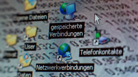 Bildschirmsymbole mit der Bezeichnung „gespeicherte Verbindungen“ sind auf einem Computermonitor zu sehen (gestelltes Foto). ) (Foto: Jens Büttner/dpa-Zentralbild/dpa)