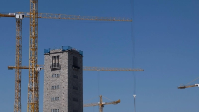 Der Stuttgarter Hauptbahnhof bleibt noch einige Jahre eine Baustelle - und wird wohl noch mal teurer. (Foto: Marijan Murat/dpa)