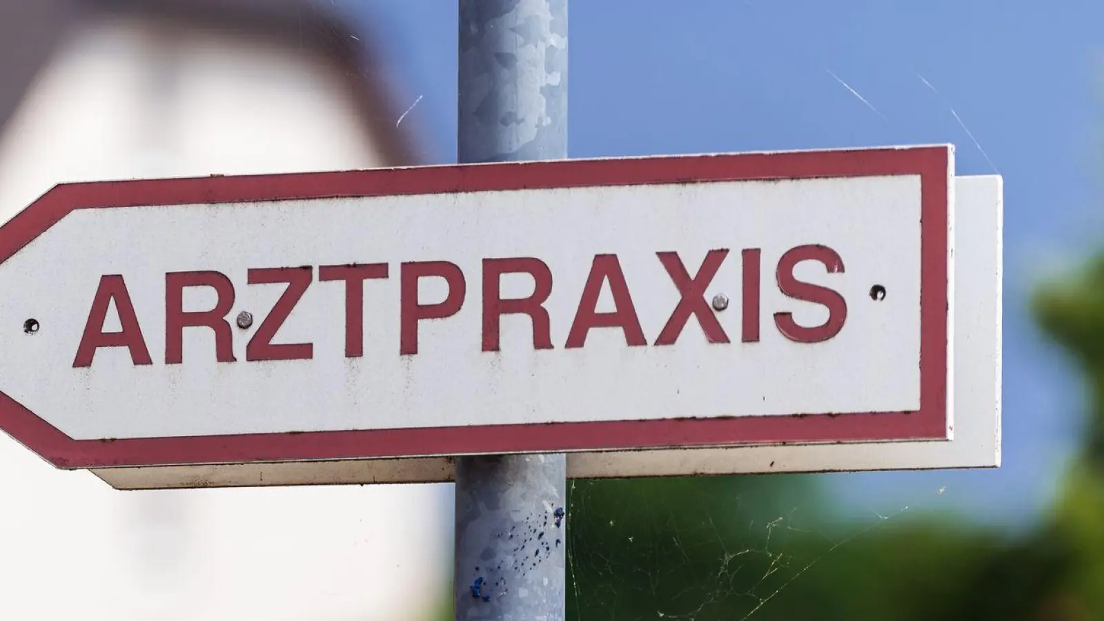 Die Unzufriedenheit mit dem Gesundheitssystem wächst. (Illustration) (Foto: Soeren Stache/dpa-Zentralbild/dpa)