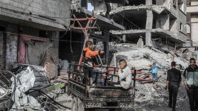 Die Zivilbevölkerung im Gazastreifen soll künftig mit Hilfsgütern aus der Luft versorgt werden. (Foto: Abed Rahim Khatib/dpa)