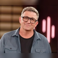 Schauspieler Hans Sigl startet einen Podcast. (Archivbild) (Foto: Henning Kaiser/dpa)