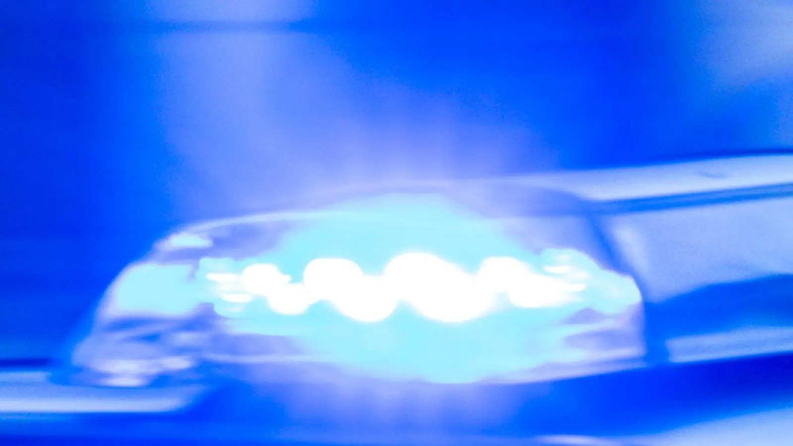 Die Polizei ermittelt zu der Unfallursache. (Symbolbild) (Foto: Jens Büttner/dpa)