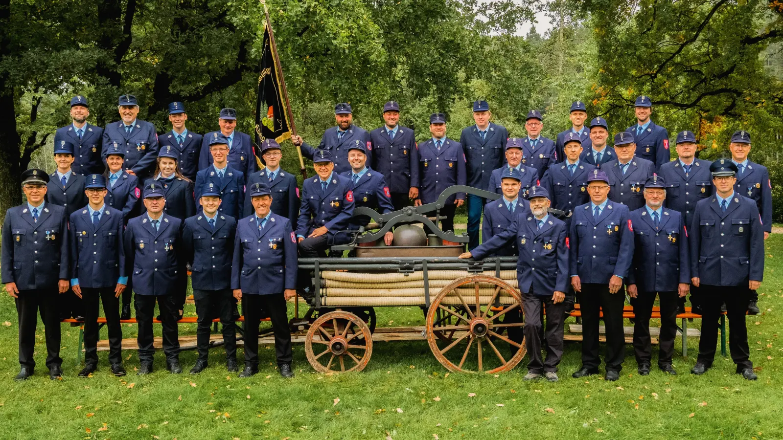 Die Kameradinnen und Kameraden der Freiwilligen Feuerwehr Königshofen an der Heide freuen sich auf viele Gäste zum Jubiläum.  (Foto: Carolin Knade, Martin Kroder)