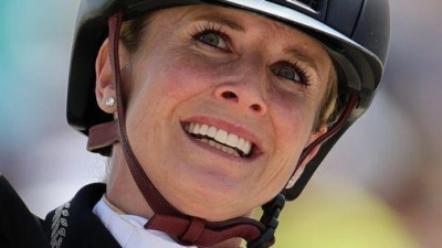 Jessica von Bredow-Werndl holt in München den zweiten Sieg. (Foto: Rolf Vennenbernd/dpa)