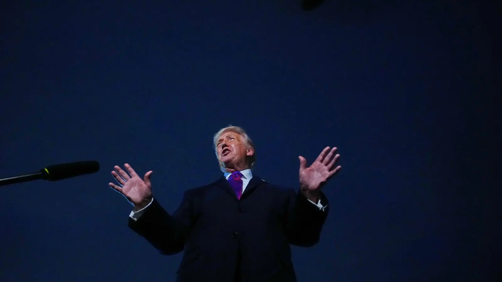 Trump sucht nach der Zollschlappe vor Gericht nach Alternativen.  (Foto: Julia Demaree Nikhinson/AP/dpa)