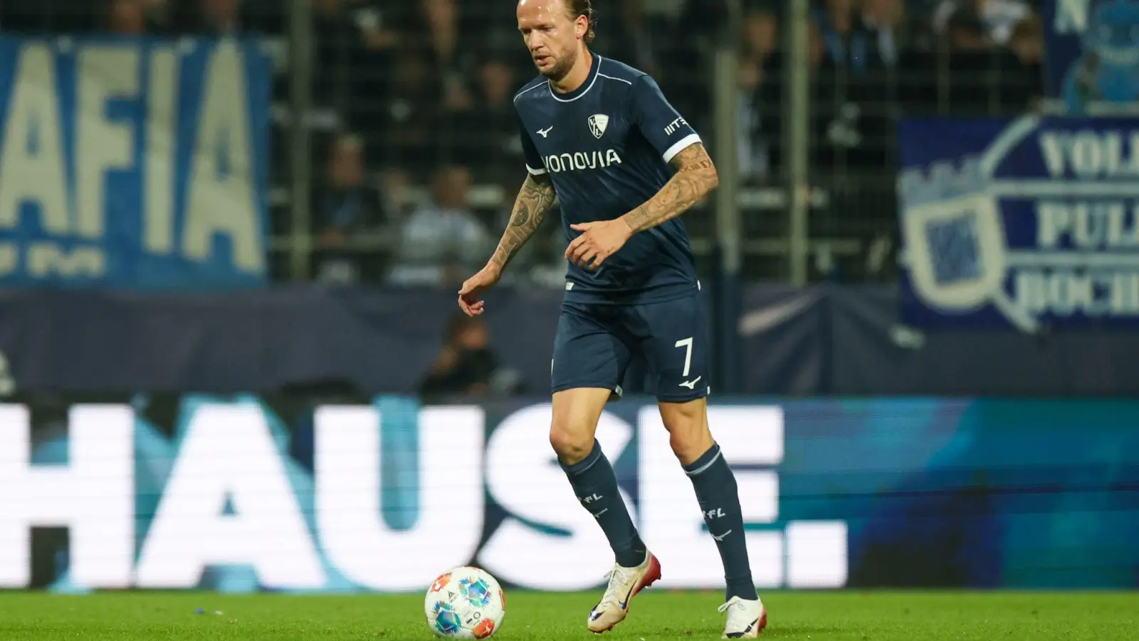 Kevin Vogt machte sein bislang letztes Spiel für den VfL Bochum am 27. September 2025 gegen Fortuna Düsseldorf (Archivbild).  (Foto: Christoph Reichwein/dpa)