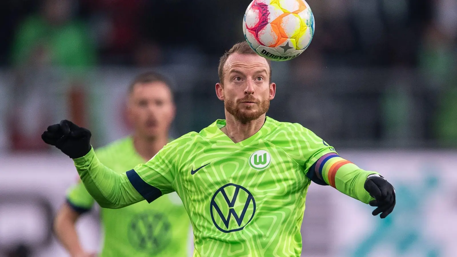 Wolfsburgs Maximilian Arnold wird wegen seiner fünften Gelben Karte in dieser Saison gegen den 1. FC Union Berlin nicht dabei sein. (Foto: Swen Pförtner/dpa)