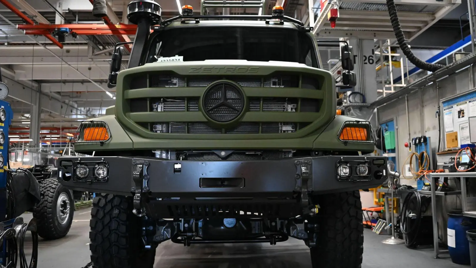 Daimler Truck sieht Potenzial bei Militärfahrzeugen. (Archivbild) (Foto: Katharina Kausche/dpa)