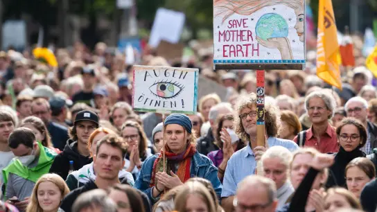 Die Klimaschutzbewegung Fridays For Future hat für diesen Freitag zu einem weltweiten Klimastreik aufgerufen. (Foto: Marius Becker/dpa)