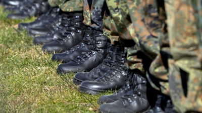 Die Bundesregierung ringt um die Ausgestaltung eines neuen Wehrdienstgesetzes, das zum 1. Januar in Kraft treten soll. (Foto: Soeren Stache/dpa)
