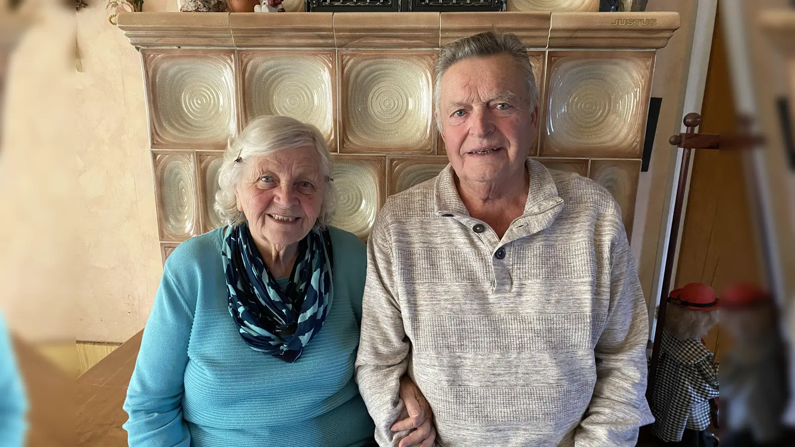 Die Eheleute Schaßberger sind auch nach 65 Jahren Ehe noch ein Herz und eine Seele. (Foto: Luca Paul)