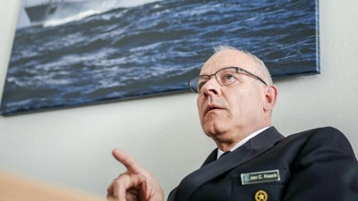 Vizeadmiral Jan Christian Kaack: „Ich bin mir da mit dem Minister einig, denn wir müssen jetzt in die Flotte der Zukunft investieren.“ (Foto: Kay Nietfeld/dpa)