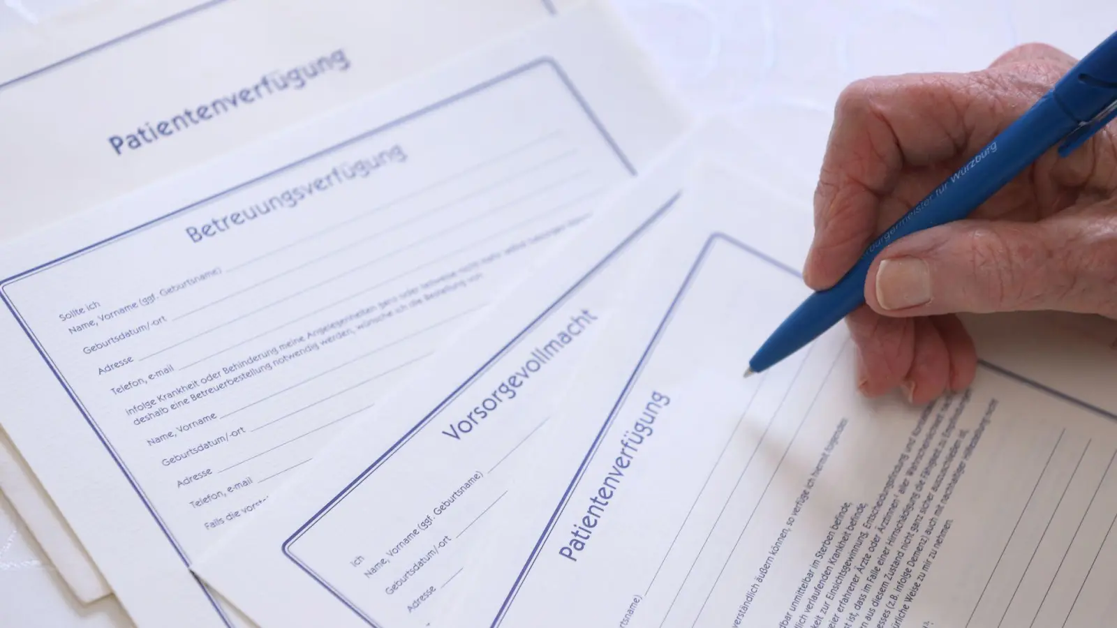 Vorsorgen für den Fall der Fälle – hier sieht Bayerns Justizminister noch Nachholbedarf. (Symbolbild) (Foto: Karl-Josef Hildenbrand/dpa)