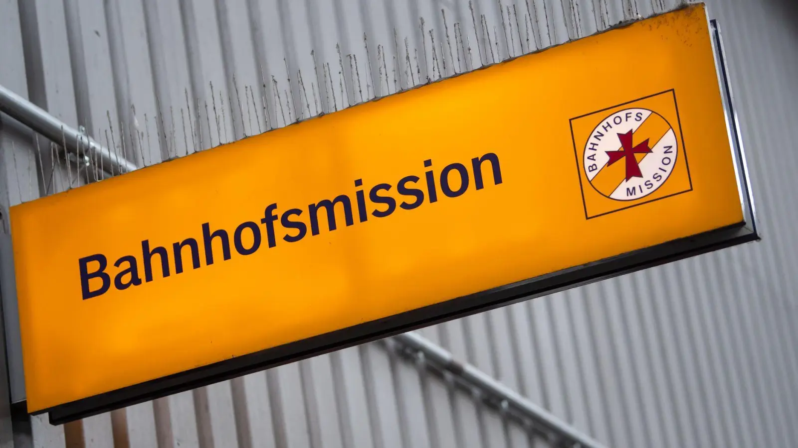 Die Bahhofsmissionen in Bayern stoßen an ihre Grenzen. (Archivbild) (Foto: Sven Hoppe/dpa)