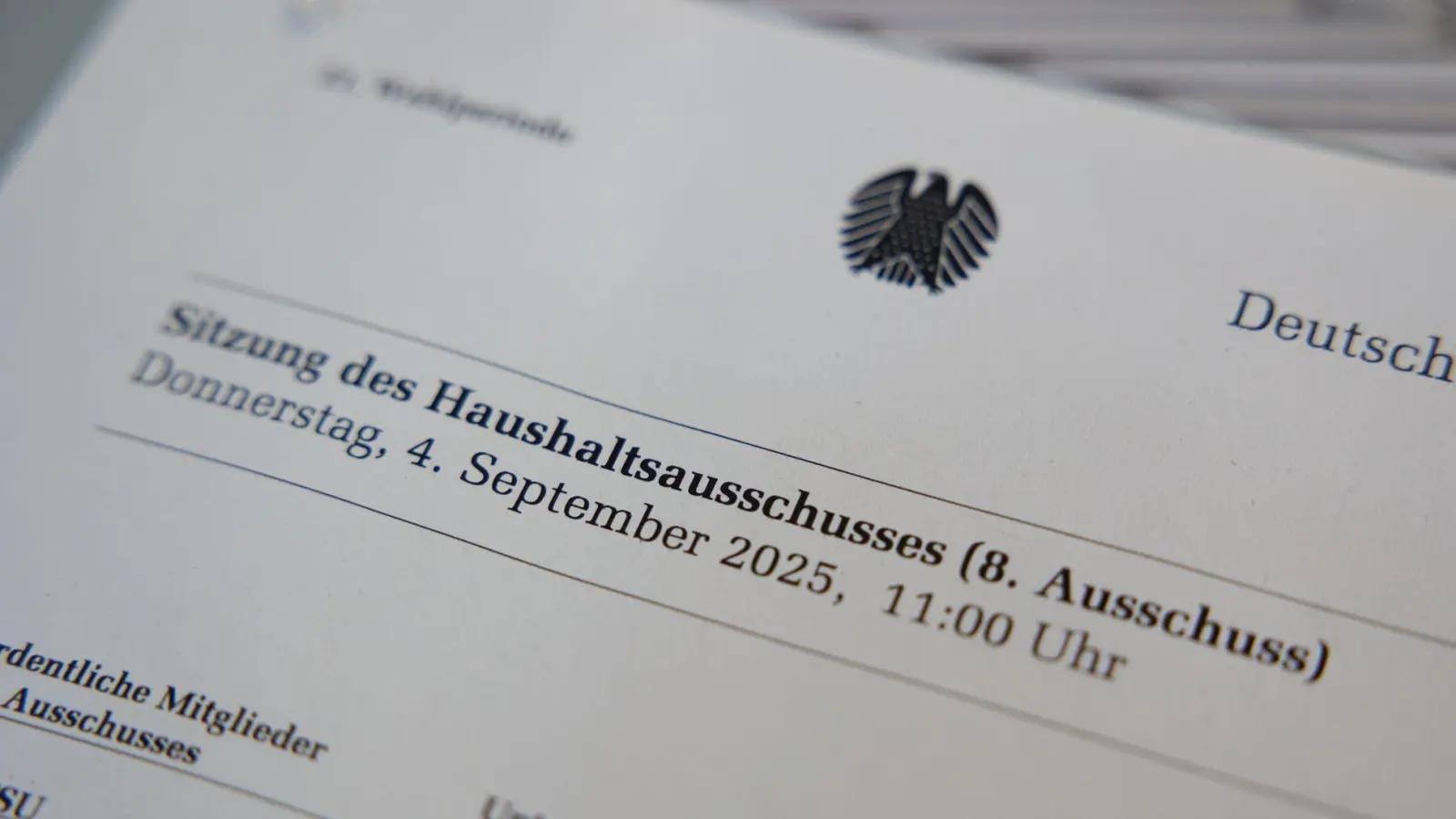 Die wichtigsten Fragen gelten nach der Haushaltsbereinigung als geklärt. Die Haushälter gehen dabei alle Einzeletats durch und lassen die Ministerinnen und Minister vorsprechen. (Foto: Joerg Carstensen/dpa)