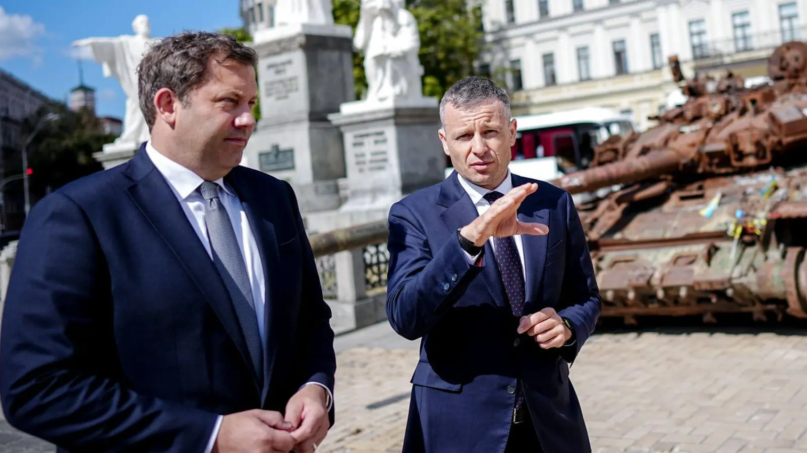 Finanzminister Lars Klingbeil trifft seinen Amtskollegen Serhij Marchenko in Kiew. (Foto: Kay Nietfeld/dpa)