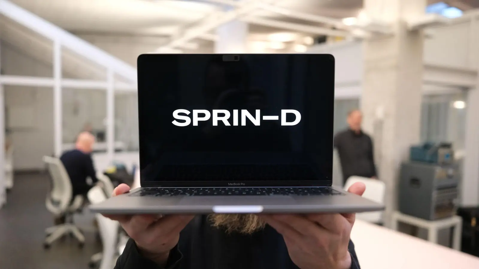 Die Bundesagentur für Sprunginnovationen (Sprind) setzt mit einer Millionen-Investition im weltweiten Wettlauf um die Vorherrschaft bei der Künstlichen Intelligenz ein Zeichen. (Symbolbild) (Foto: Sebastian Willnow/dpa)