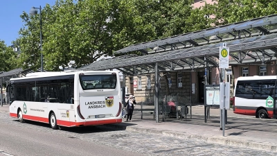 Seit einigen Tagen fahren weniger Linienbusse durch den Landkreis Ansbach. Gegen die meisten Sparmaßnahmen gab es keine Proteste, aber in Einzelfällen sind vor allem Berufspendler erheblich betroffen.  (Foto: Thomas Schaller)