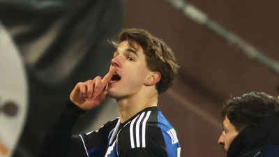 HSV-Abwehrchef Luka Vuskovic war nicht gut auf die Fans des FC St. Pauli zu sprechen. (Foto: Christian Charisius/dpa)