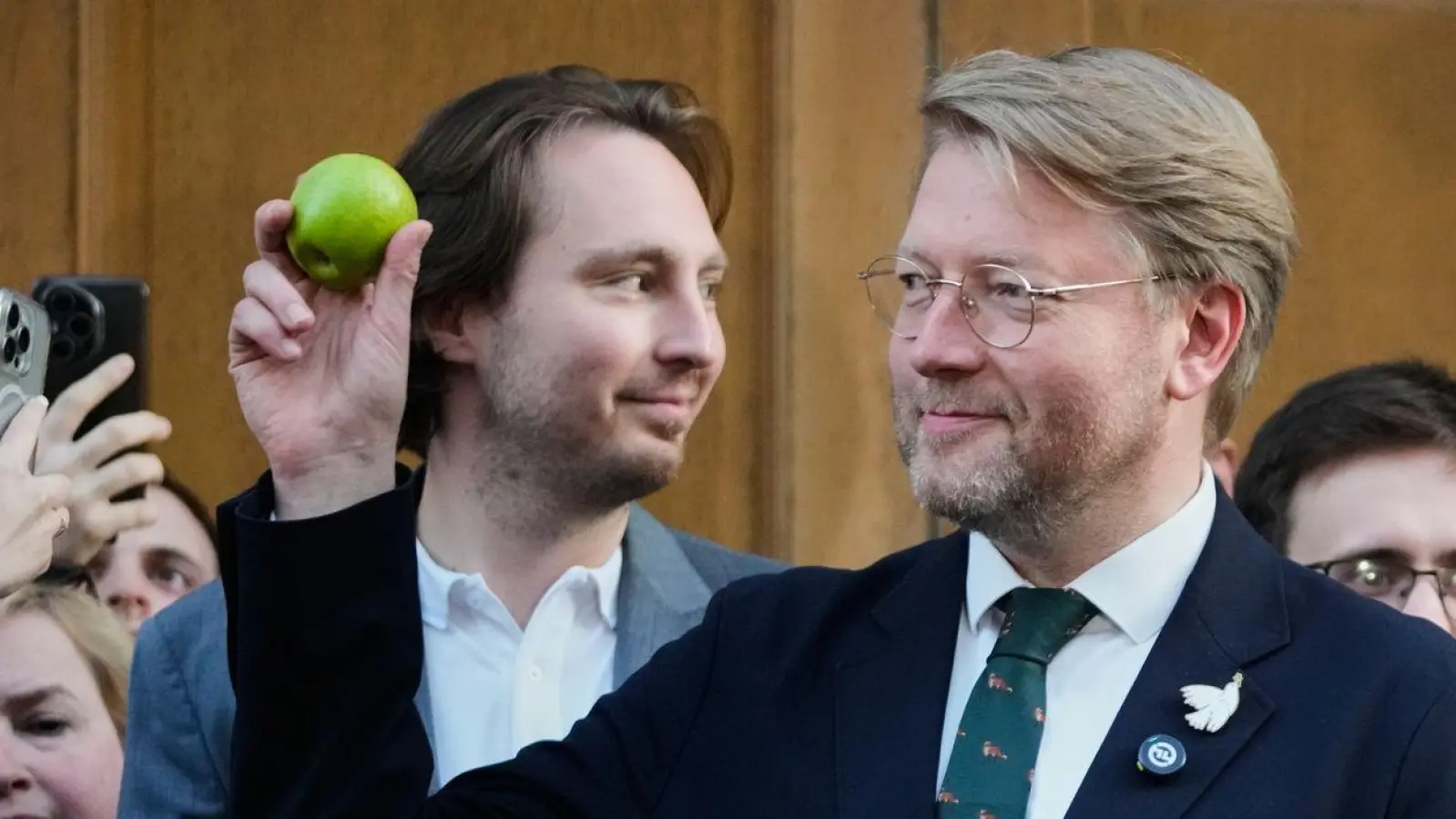 Die liberale Oppositionspartei Jabloko geht gegen ihren Ausschluss von der Parlamentswahl in Russland vor. (Archivbild) (Foto: Pavel Bednyakov/AP/dpa)