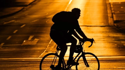 Am 1. Juni ist meteorologischer Sommeranfang. (Foto: Julian Stratenschulte/dpa)