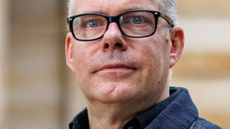 Marcus Lobbes, Direktor der Akademie für Theater und Digitalität in Dortmund, ist als Kurator bei den Bayreuther Festspielen verantwortlich für die künstlerisch-technische Konzeption des „Ring des Nibelungen“. (Archivbild) (Foto: Daniel Karmann/dpa)