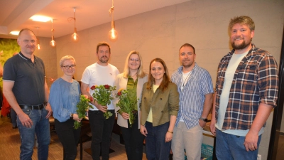 Das Vorstandsteam vom Bürgerbündnis Stadt und Land Wassertrüdingen (von links): Martin Hoyer, Kathrin Kamm, Philipp Ruttmann, Anja Klauß, Katharina Bucher, Benjamin Kalogirou und Christian Engelhard. (Foto: Peter Tippl)